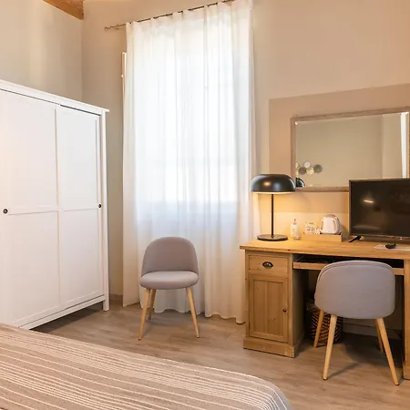 Stella Pensión Lucca